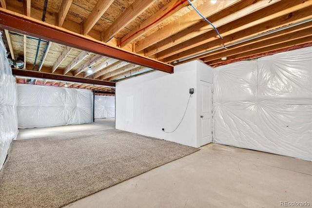 48 S 4th Avenue, Deer Trail, CO 80105