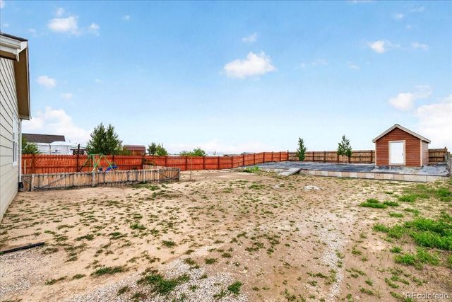 48 S 4th Avenue, Deer Trail, CO 80105
