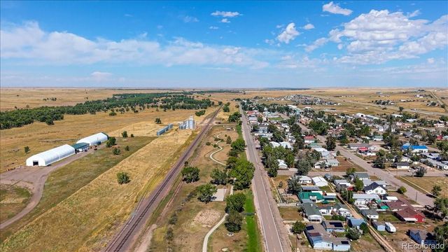 48 S 4th Avenue, Deer Trail, CO 80105