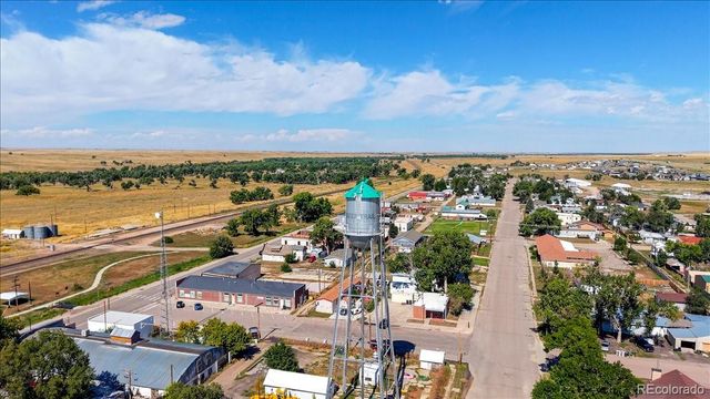 48 S 4th Avenue, Deer Trail, CO 80105