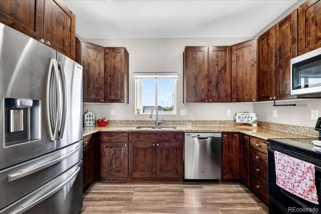 48 S 4th Avenue, Deer Trail, CO 80105