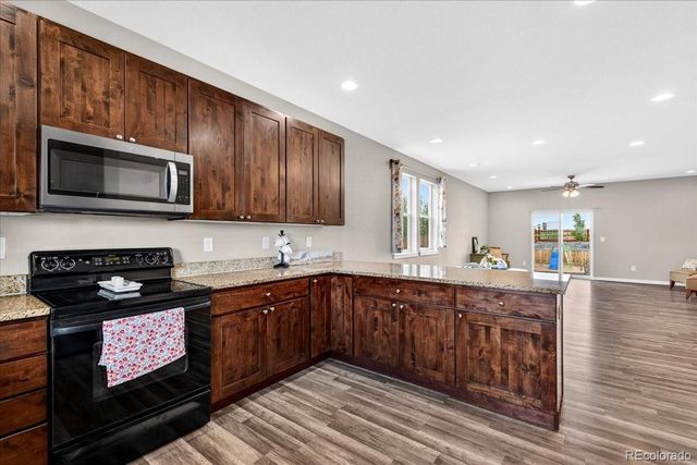 48 S 4th Avenue, Deer Trail, CO 80105