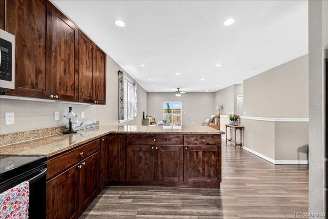 48 S 4th Avenue, Deer Trail, CO 80105