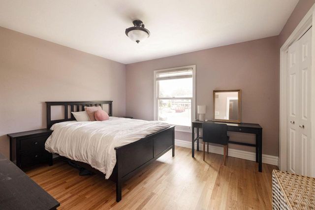 9495 N Fairway CIRCLE, Bayside, WI 53217