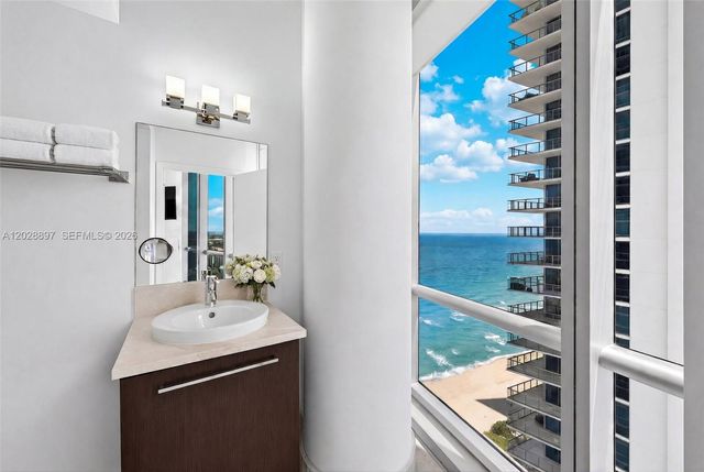 17121 Collins Avenue 2601, Sunny Isles Beach, FL 33160