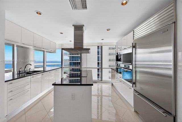 17121 Collins Avenue 2601, Sunny Isles Beach, FL 33160