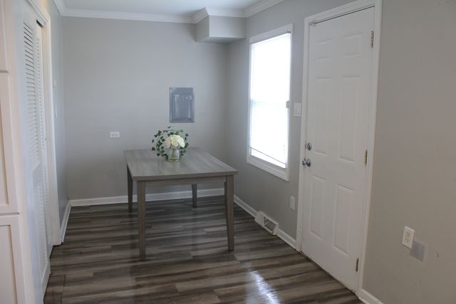 4627 Custer Avenue, Lyons, IL 60534