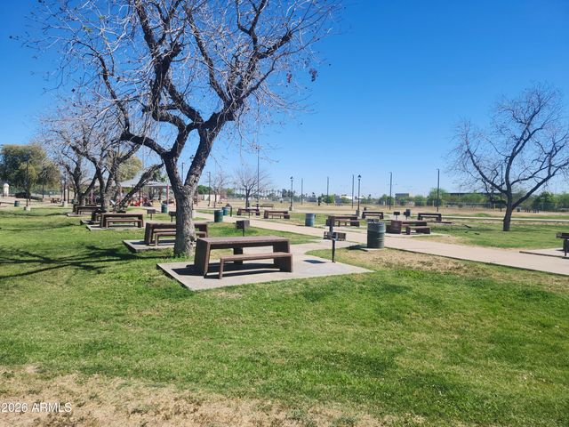 9645 N 63RD Drive, Glendale, AZ 85302