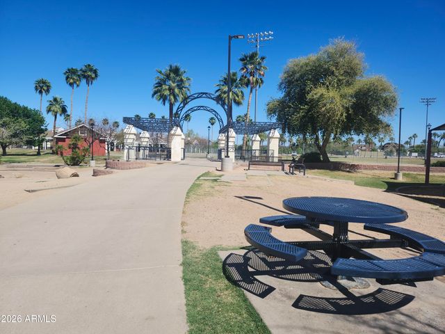 9645 N 63RD Drive, Glendale, AZ 85302