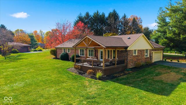 222 Bays Drive, Noblesville, IN 46062