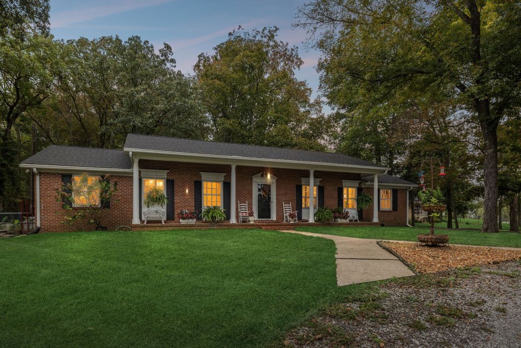 727 Rome Pike, Lebanon, TN 37087