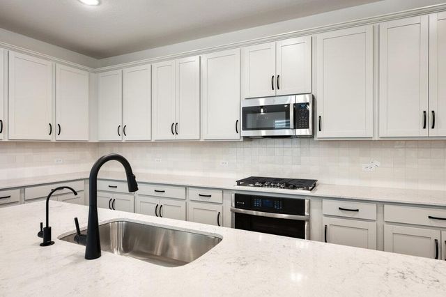 229 Leeland DR, Liberty Hill, TX 78642