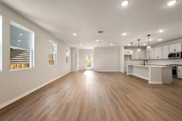 229 Leeland DR, Liberty Hill, TX 78642