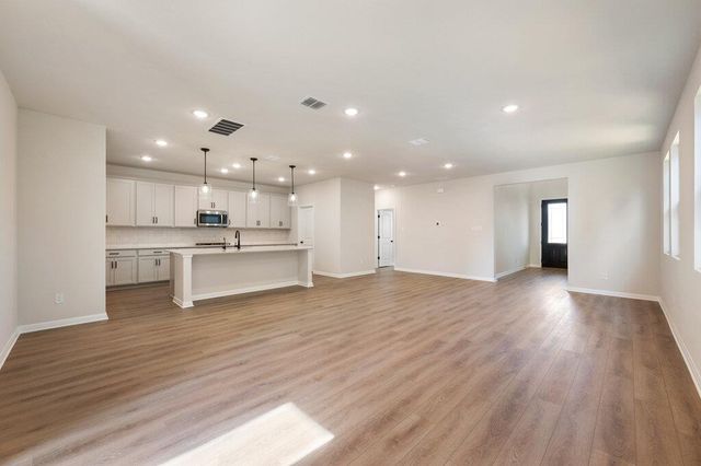 229 Leeland DR, Liberty Hill, TX 78642