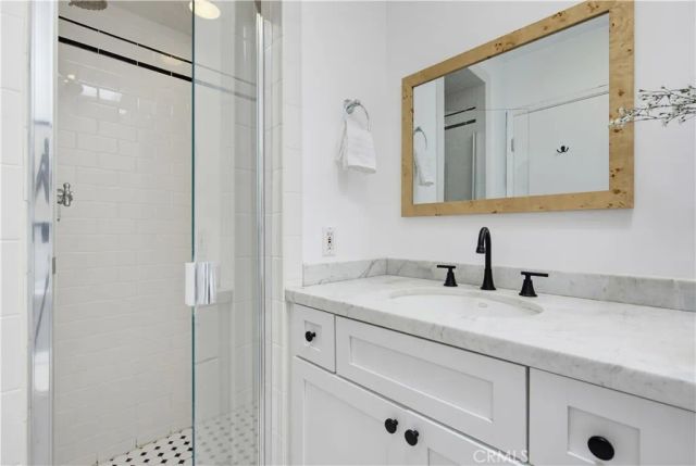 852 15th Street 5, Santa Monica, CA 90403