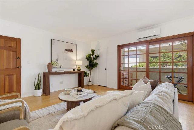 852 15th Street 5, Santa Monica, CA 90403