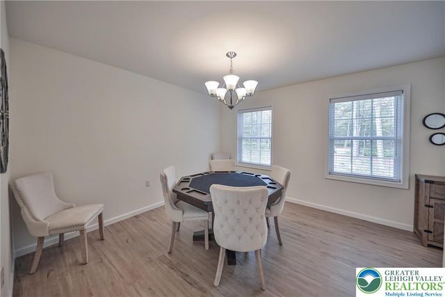 87 Delbert Drive, Covington Twp, PA 18424