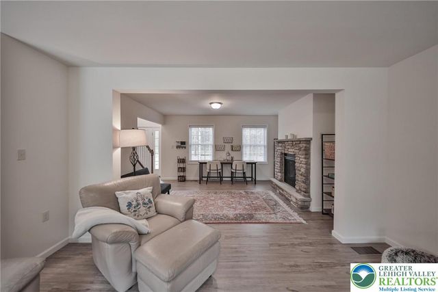 87 Delbert Drive, Covington Twp, PA 18424