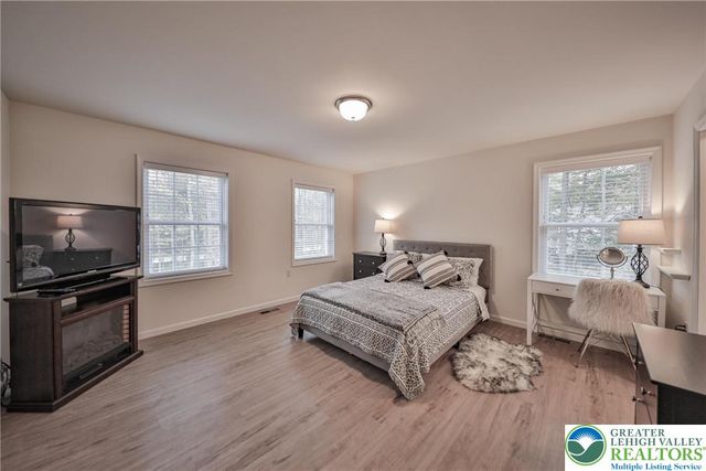 87 Delbert Drive, Covington Twp, PA 18424