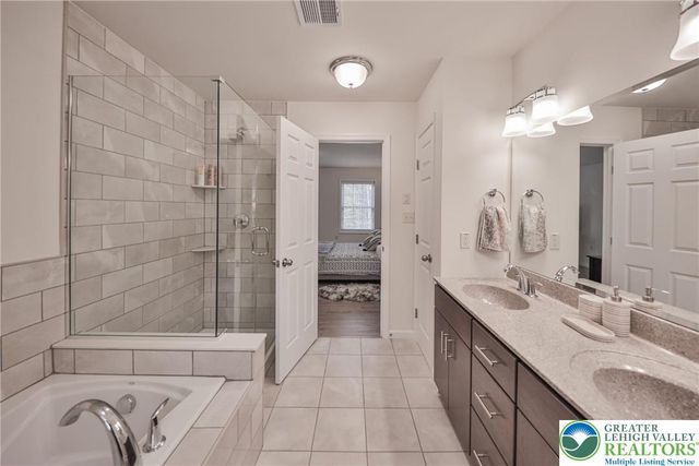 87 Delbert Drive, Covington Twp, PA 18424