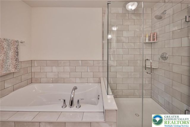 87 Delbert Drive, Covington Twp, PA 18424