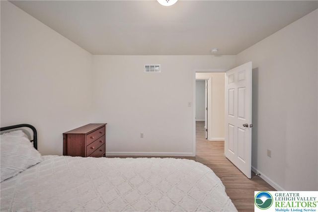 87 Delbert Drive, Covington Twp, PA 18424