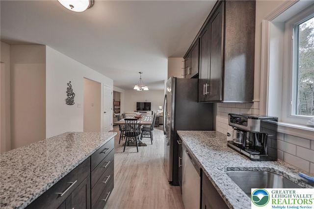 87 Delbert Drive, Covington Twp, PA 18424
