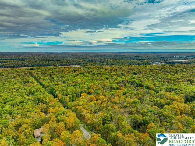 87 Delbert Drive, Covington Twp, PA 18424
