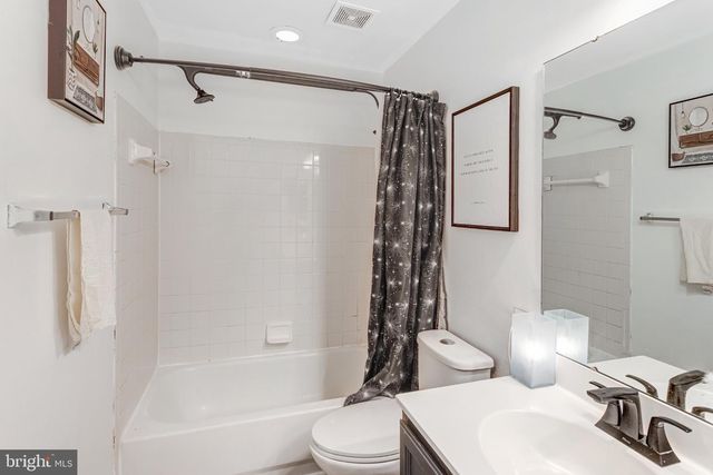 2599 GRAYTON LN, Woodbridge, VA 22191