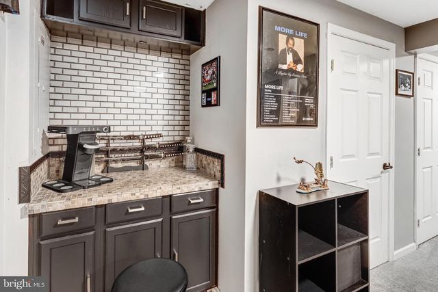 2599 GRAYTON LN, Woodbridge, VA 22191