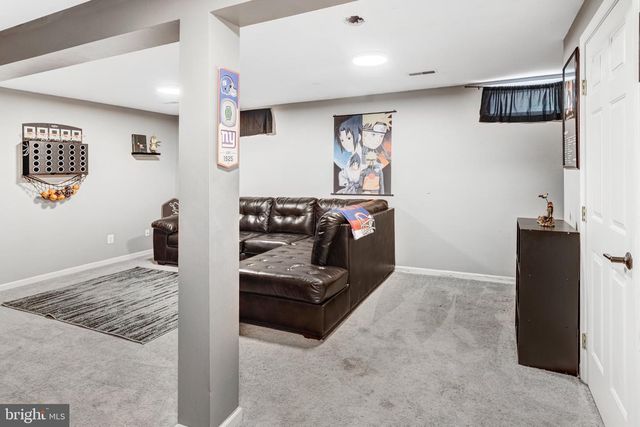 2599 GRAYTON LN, Woodbridge, VA 22191
