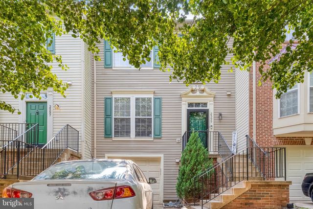 2599 GRAYTON LN, Woodbridge, VA 22191