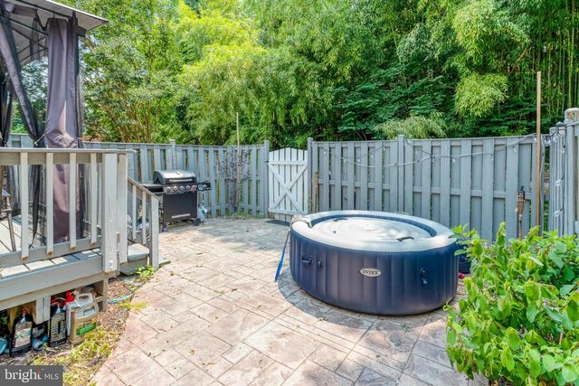 2599 GRAYTON LN, Woodbridge, VA 22191