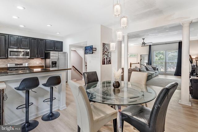 2599 GRAYTON LN, Woodbridge, VA 22191