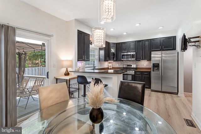 2599 GRAYTON LN, Woodbridge, VA 22191