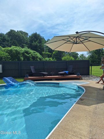 325 Route 423, Saratoga Springs, NY 12866