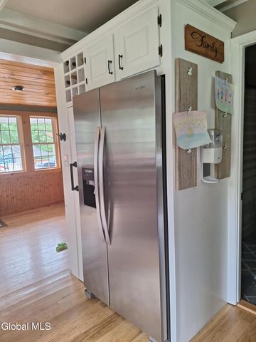 325 Route 423, Saratoga Springs, NY 12866