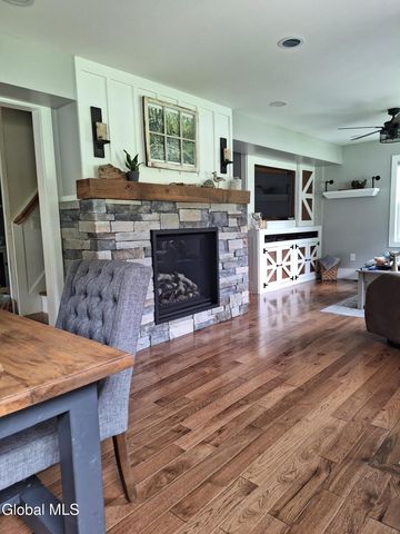 325 Route 423, Saratoga Springs, NY 12866
