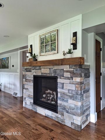 325 Route 423, Saratoga Springs, NY 12866
