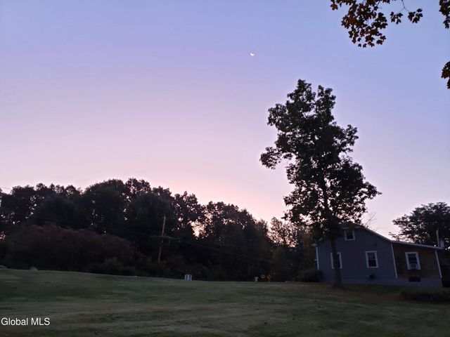 325 Route 423, Saratoga Springs, NY 12866