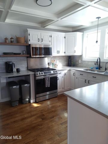 325 Route 423, Saratoga Springs, NY 12866