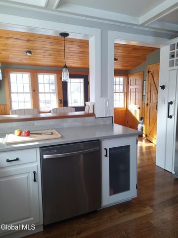 325 Route 423, Saratoga Springs, NY 12866