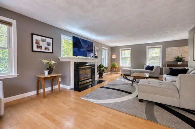 377 Kings Highway, New Durham, NH 03855