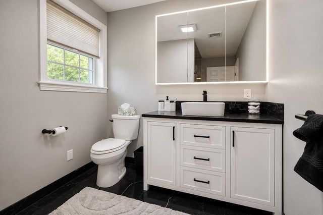 377 Kings Highway, New Durham, NH 03855