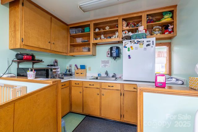 2482 June Bug Road, Vale, NC 28168