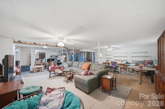 200 Westwood Drive, Morganton, NC 28655
