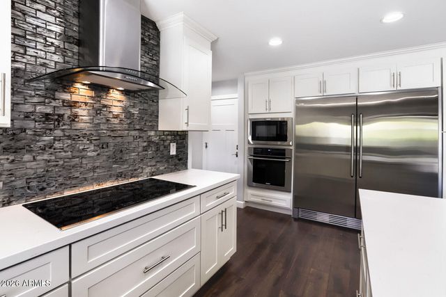 9801 N 74TH Place, Scottsdale, AZ 85258
