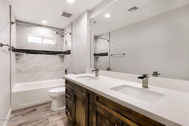 9801 N 74TH Place, Scottsdale, AZ 85258