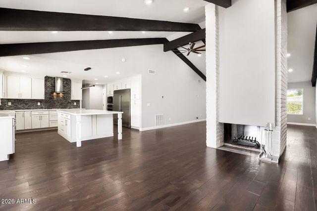 9801 N 74TH Place, Scottsdale, AZ 85258