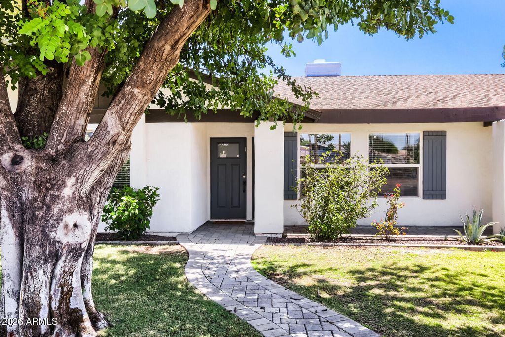 9801 N 74TH Place, Scottsdale, AZ 85258